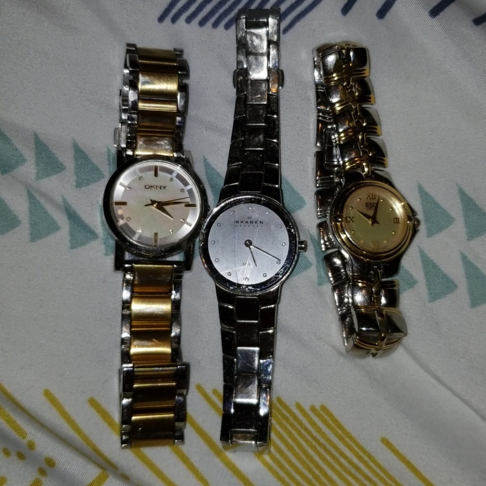 NOT FOR SALE.  Lot of 3 Used watches for parts or?